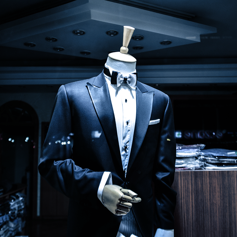 Tailored Suits That Define Your Presence